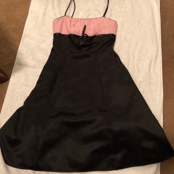 Grade 8 grad dress pink and black - Picture 2 of 8